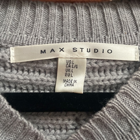 Max Studio sweater - Picture 4 of 5